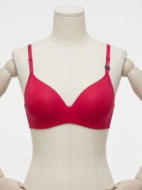 Victoria’s Secret red T-shirt Lightly Lined Wireless Bra 32DD Flawed